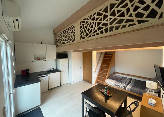 Avec Terrasse Cogolin